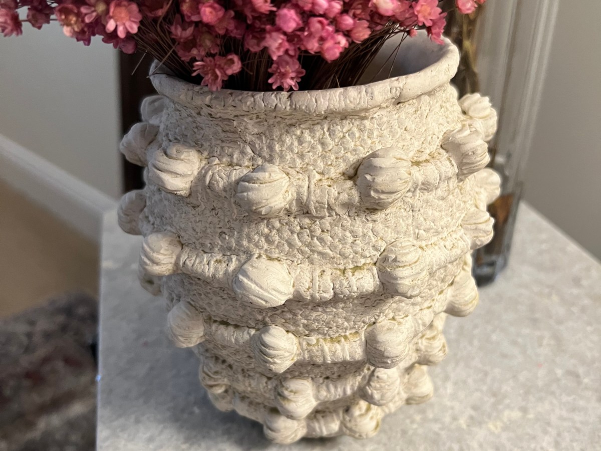 Minka Textured Pot